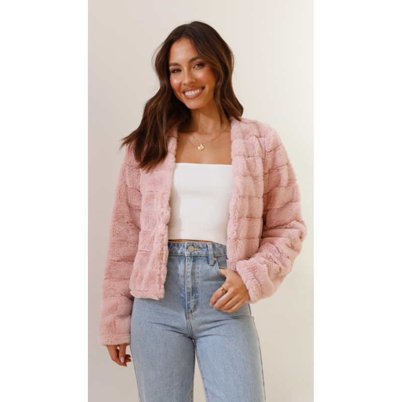 Luxe Cropped Damesjas van Imitatiebont – Modern & Chic