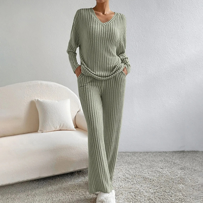 Ribgebreide Lounge Set met V-Hals – Comfort & Stijl
