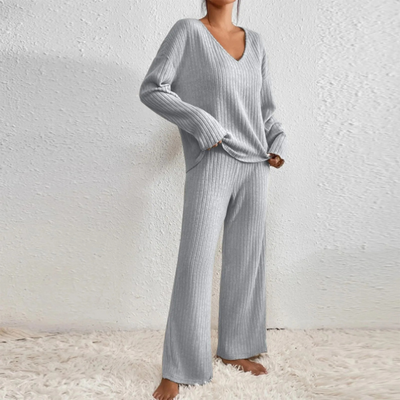 Ribgebreide Lounge Set met V-Hals – Comfort & Stijl