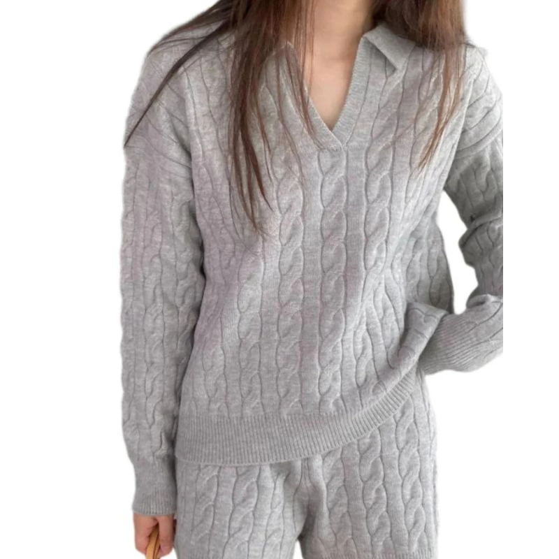 Premium Wol V-neck Knitted Sweater