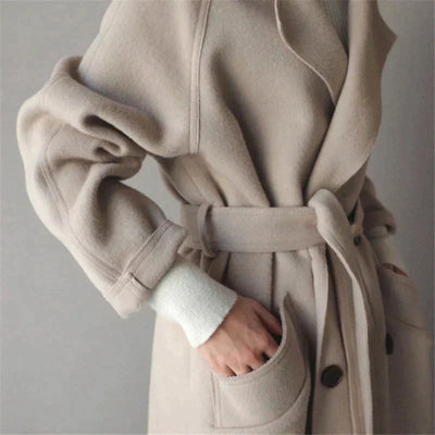 Lange Dames Trenchcoat van Wolmix – Chic & Warm