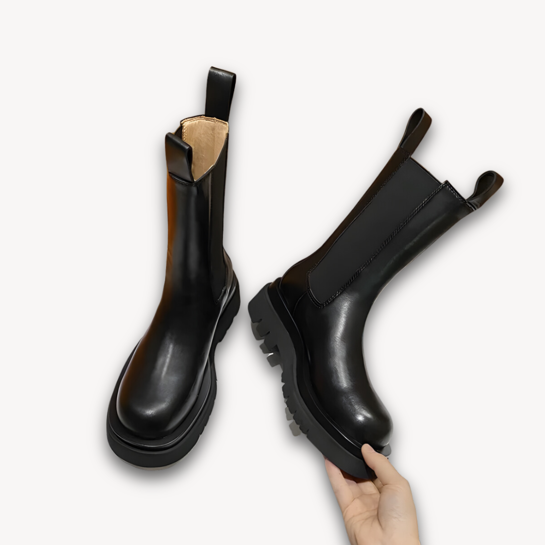 Dames Zwarte Leren Chelsea Boots – Chunky Zool & Slip-On Comfort