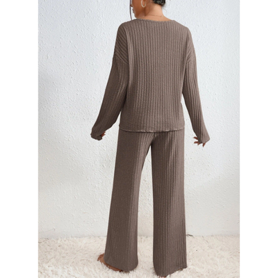 Ribgebreide Lounge Set met V-Hals – Comfort & Stijl