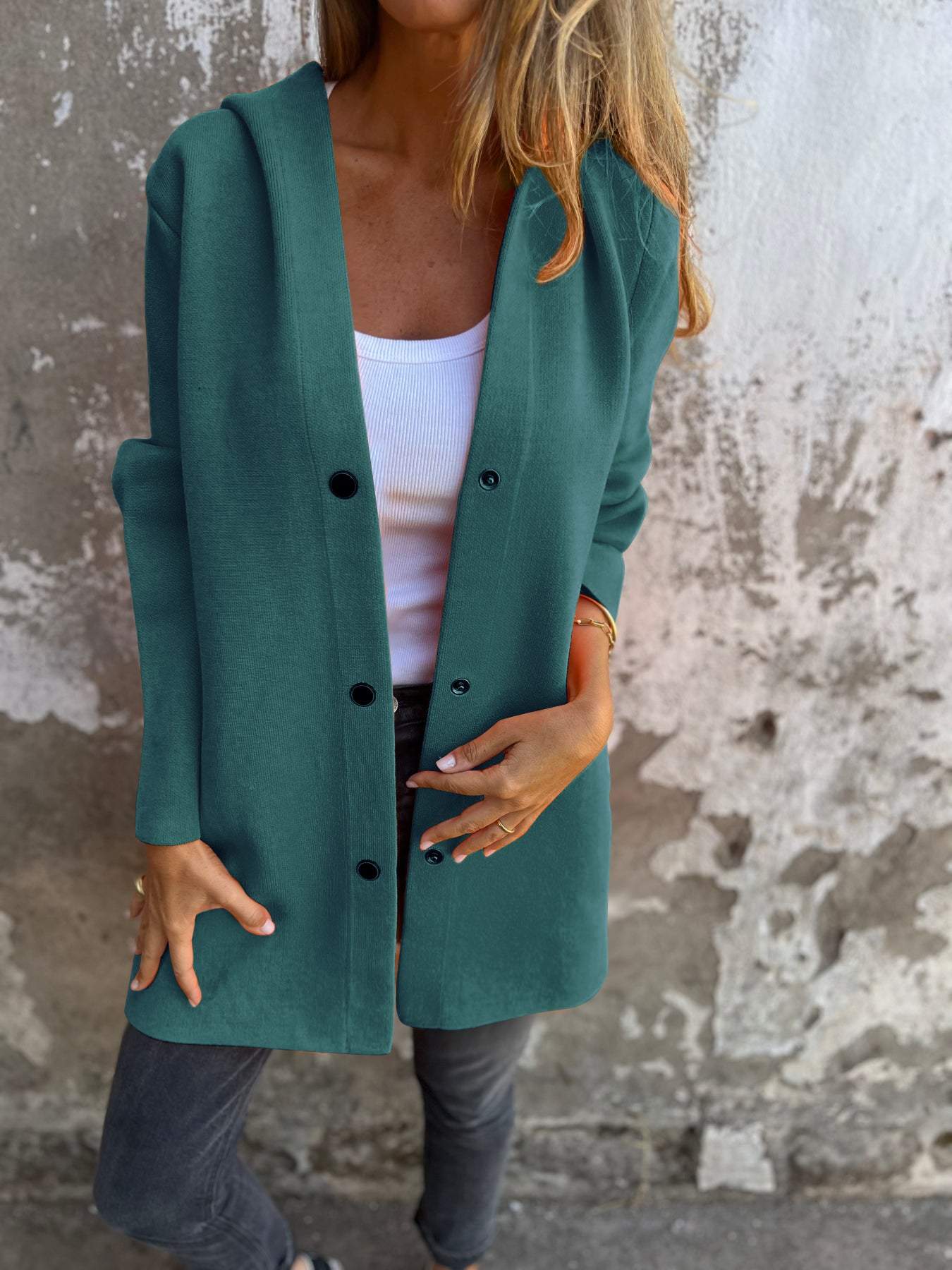Dames Voorjaarsjas met Knoopdetails – Licht & Elegant