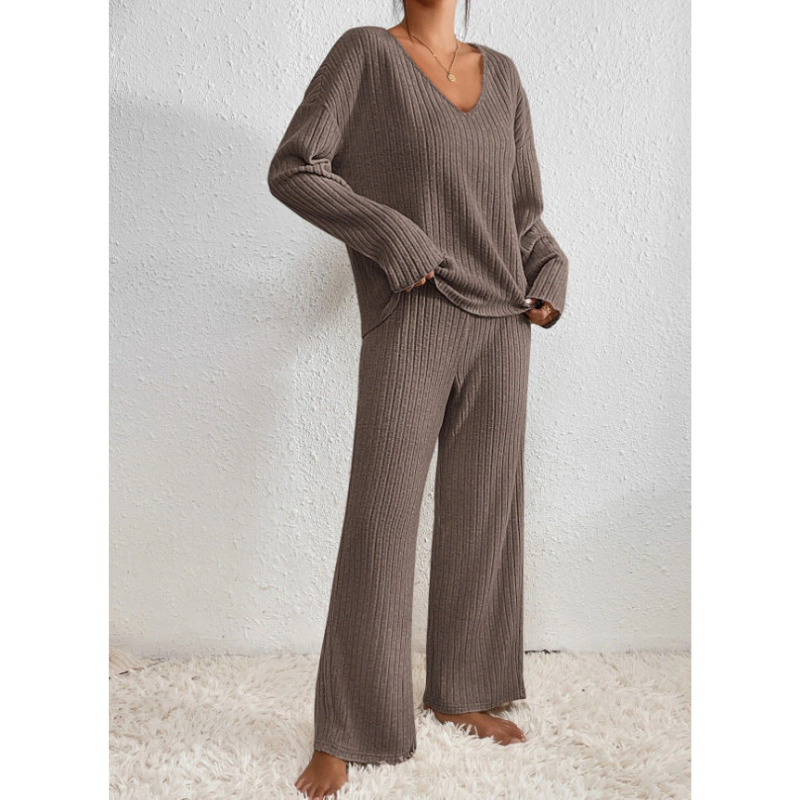 Ribgebreide Lounge Set met V-Hals – Comfort & Stijl