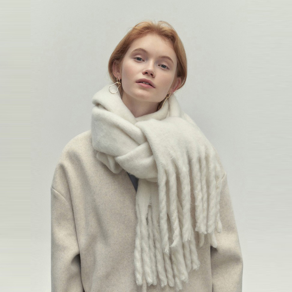 Dames Sjaal met Kwastjes – Elegant & Tijdloos Design