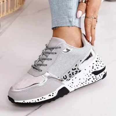 Dames Chunky Sneakers – Lace-Up met Dalmatian-Print Zool