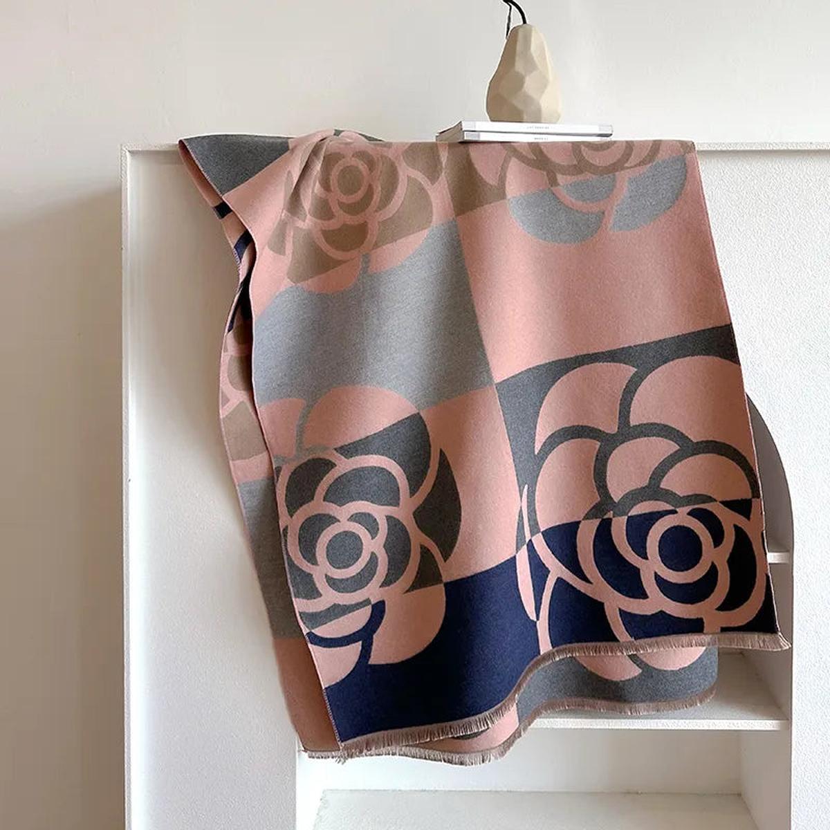 Reversible Cashmere Sjaal – Dubbelzijdig Design & Tijdloze Luxe