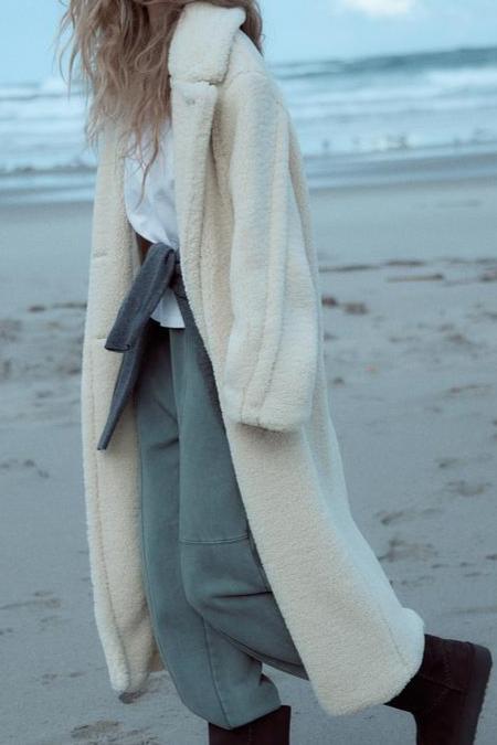 Aurora Lange Teddy Jas Dames – Warm & Elegant